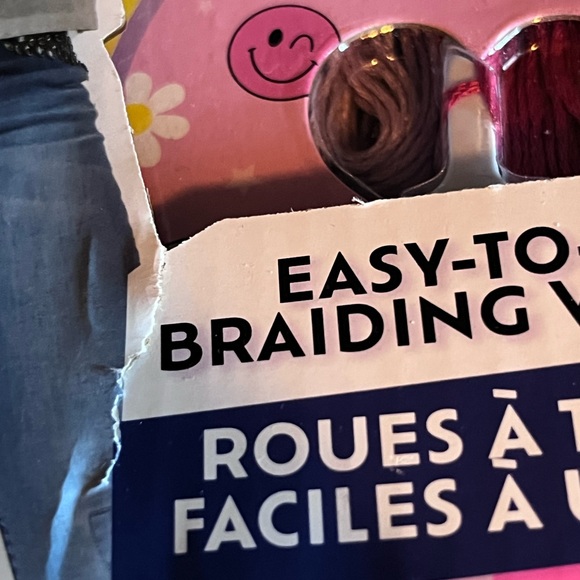 🌈 Just My Style: All-in-One Friendship Bracelet Making Kit - Picture 5 of 5